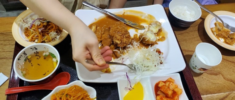 윤헤어나드리 이미지