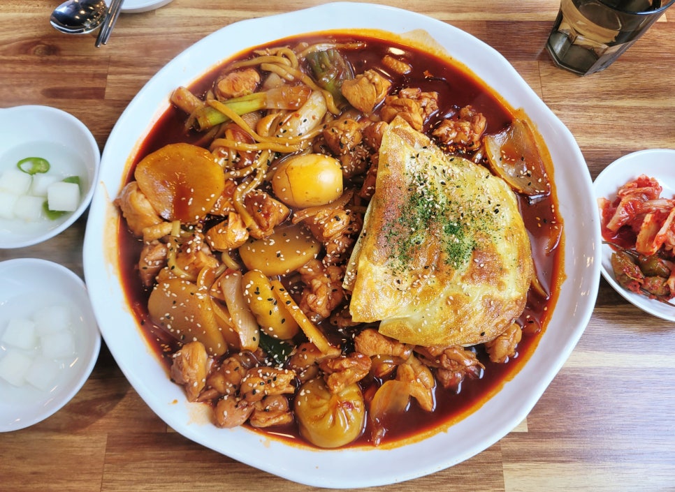 동궁찜닭 김해내외점 이미지