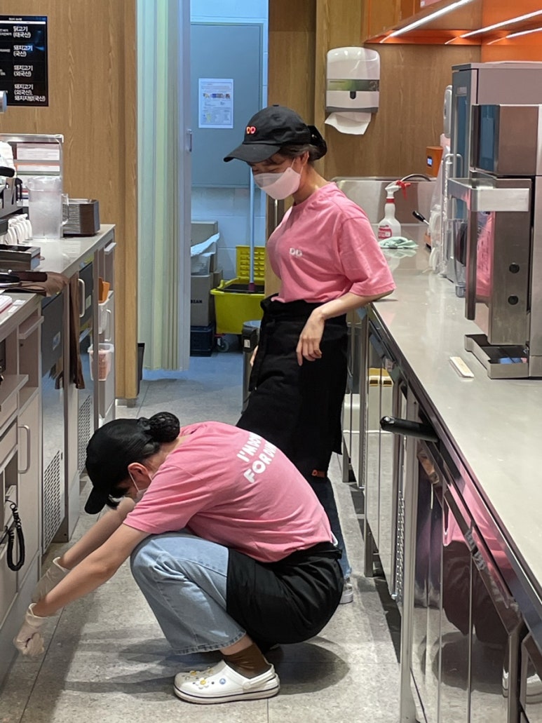 래쉬걸 이미지