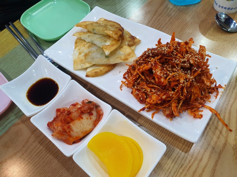 쌍둥이네분식 이미지
