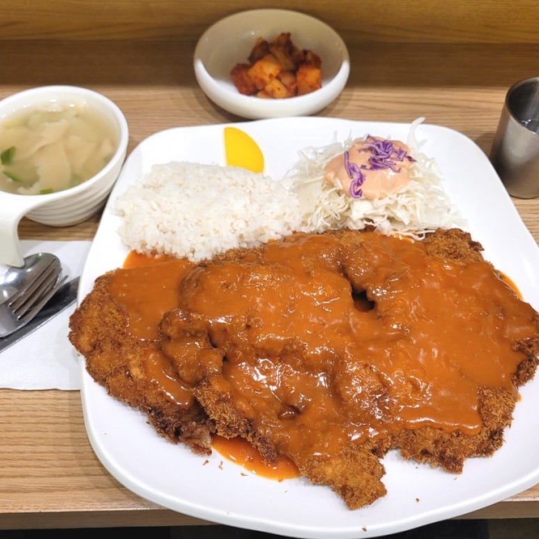 박용채의대박터진돈까스 이미지