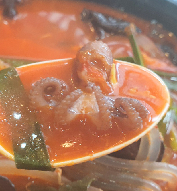 룽타우객잔 이미지