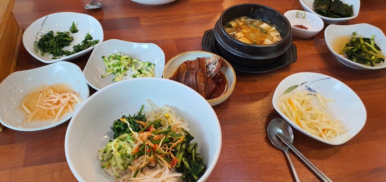 춘심이보리밥 이미지
