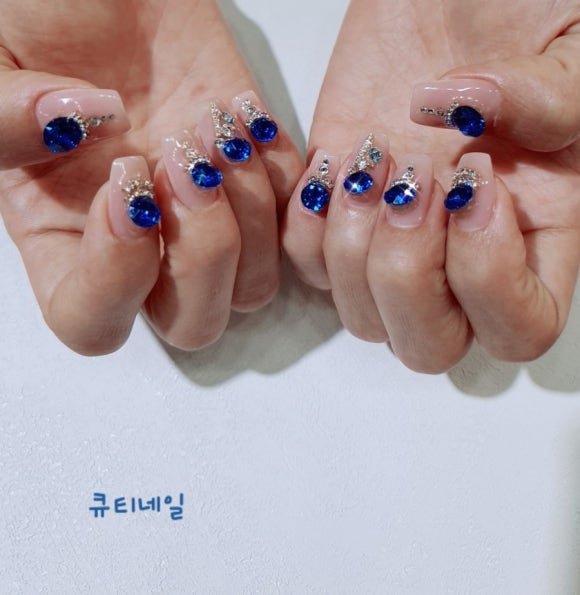 큐티 네일 이미지