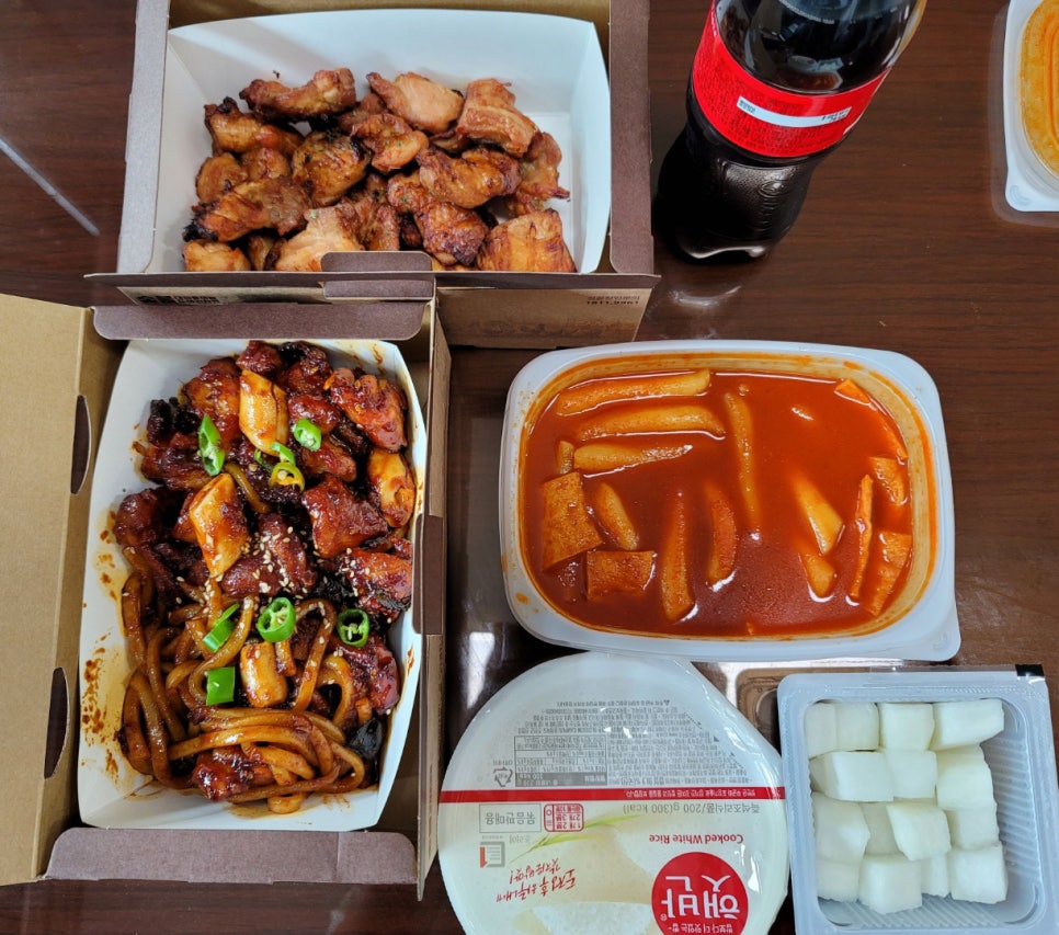 찐이야숯불두마리치킨 이미지