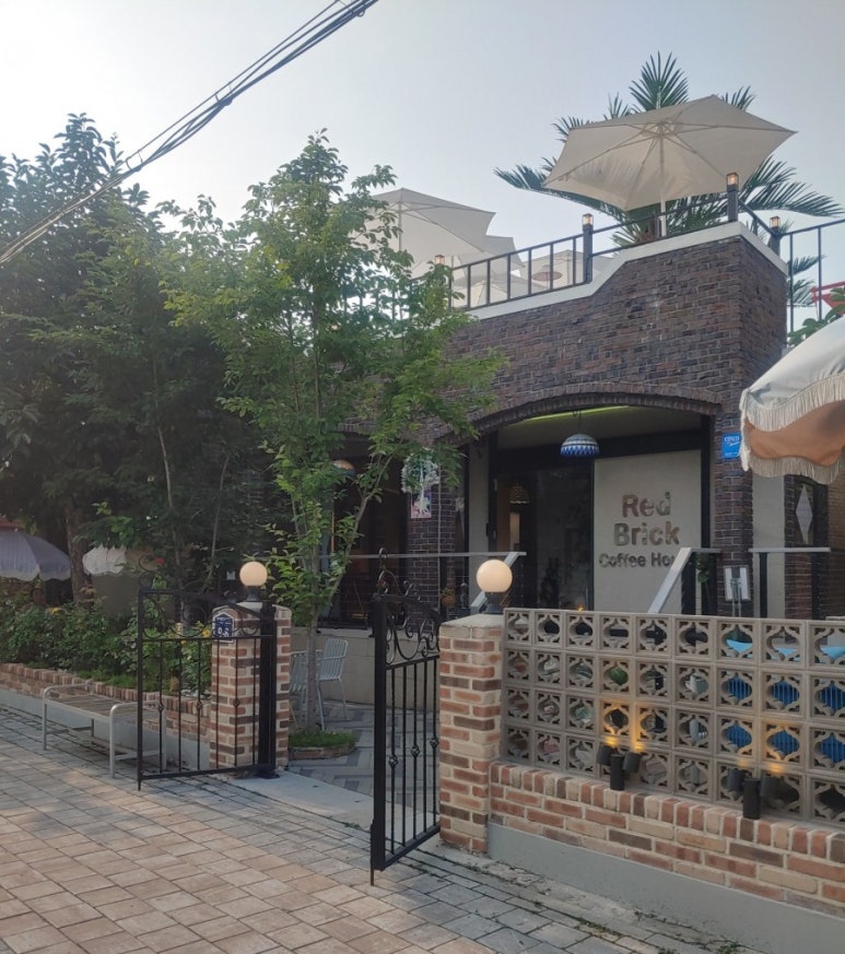 레드브릭커피 이미지