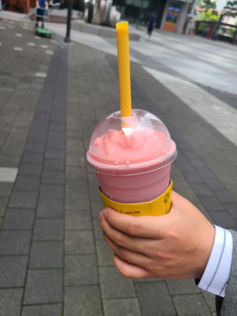컴포즈커피 동천역점 이미지