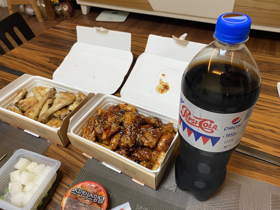 지코바치킨 이미지