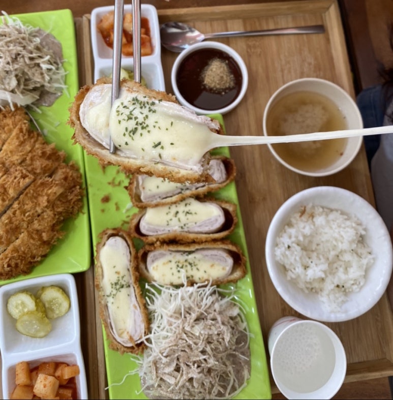 레인보우돈가스 이미지