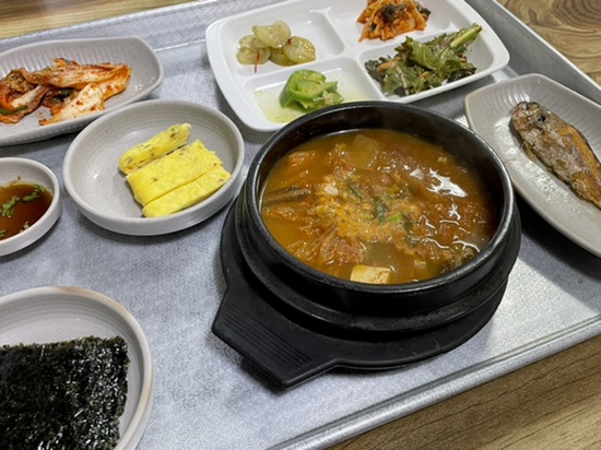 오모가리김치찌개 이미지