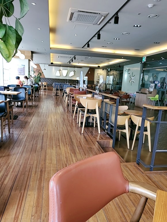 투썸플레이스첨단2지구점 이미지