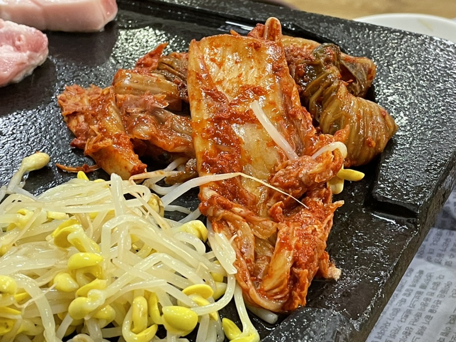 구들장고인돌삼겹살 이미지
