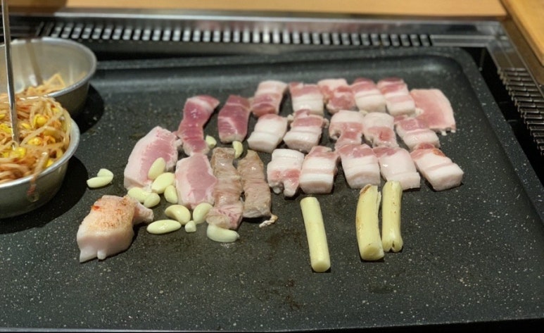 엉뚱한삼겹살 이미지