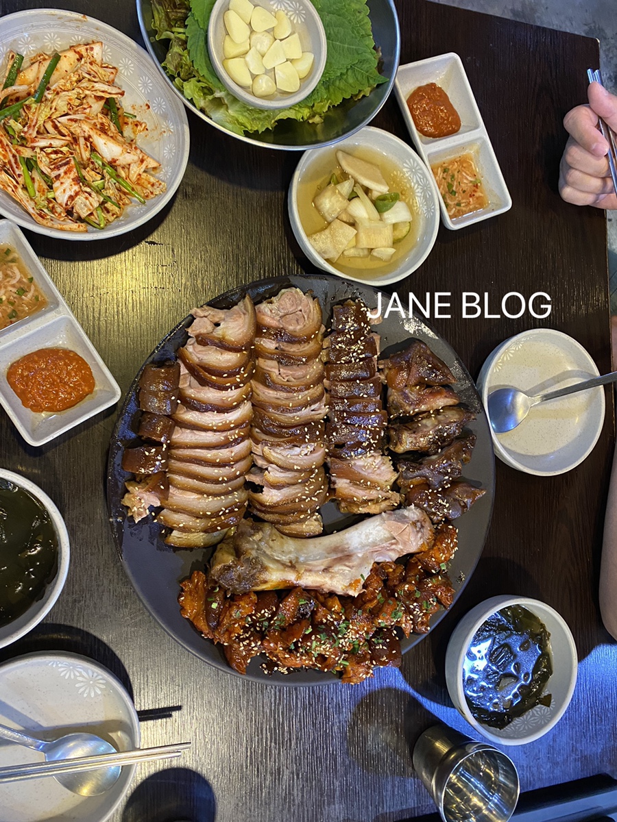 황제왕족발 이미지