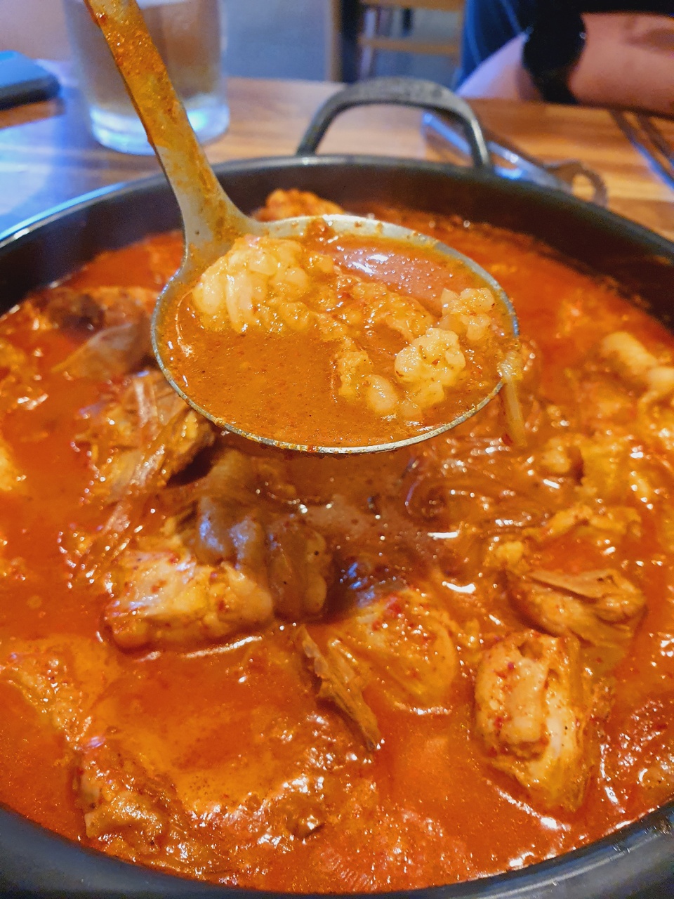 돌통돌아온옛날통닭 이미지