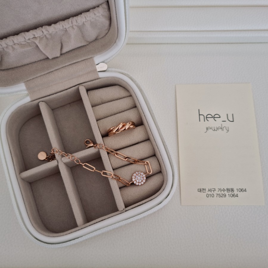 희유(hee u) 이미지