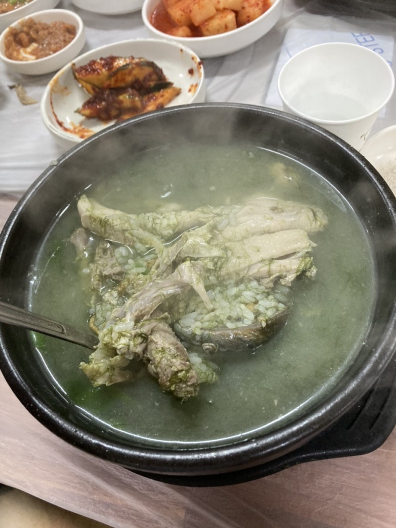 앞산옻닭앞산생오리마을 이미지