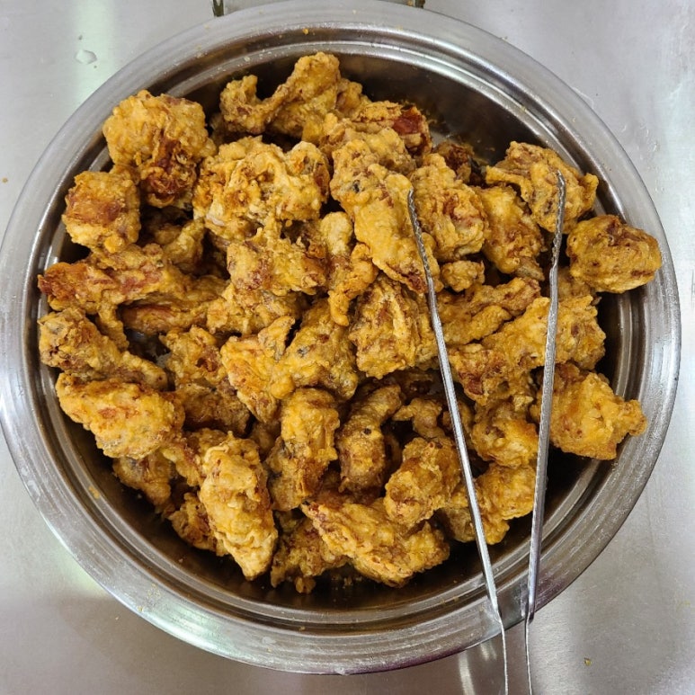 손맛한식부페 이미지