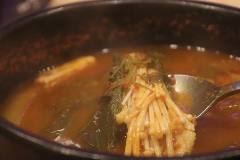 막썰어파는횟집 이미지