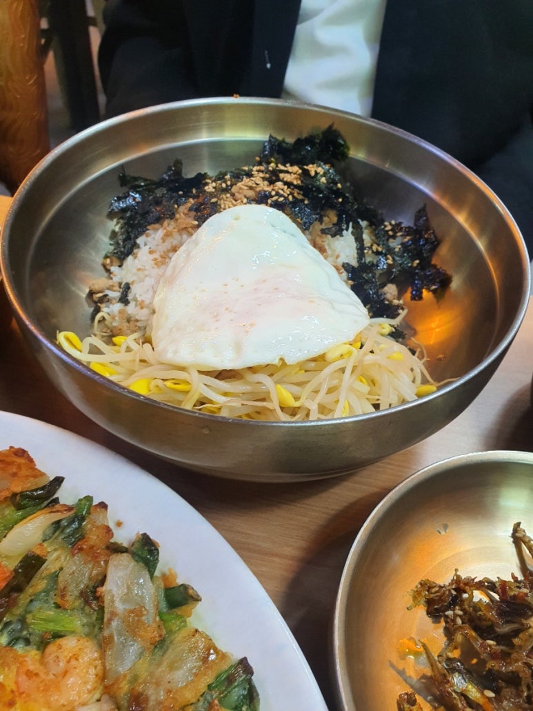 먹고을전주콩나물국밥 이미지