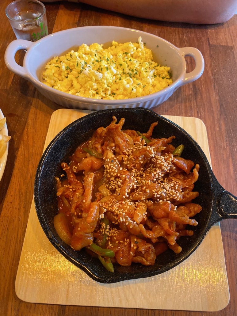 낮엔커피밤엔술한잔 이미지