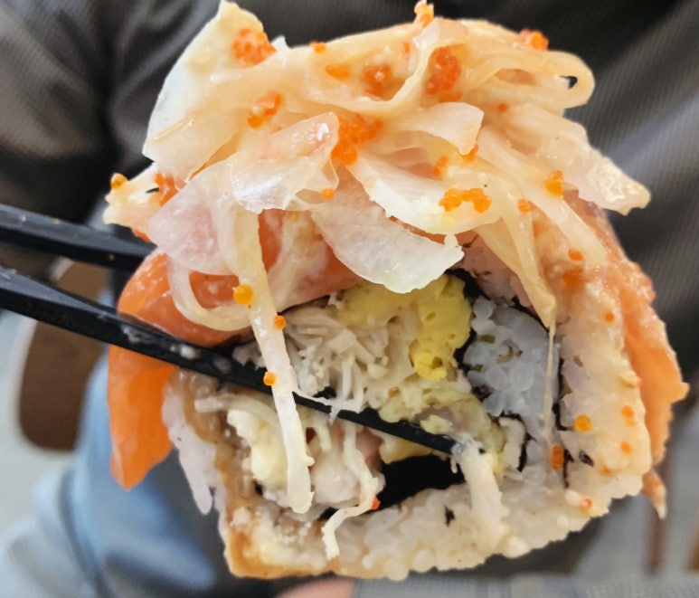 스시벅스연어가맛있는 이미지