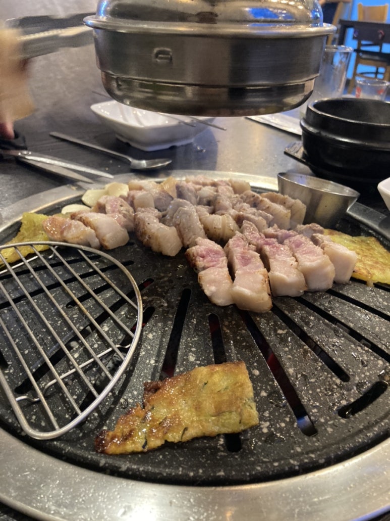아래땀숯불고기 이미지