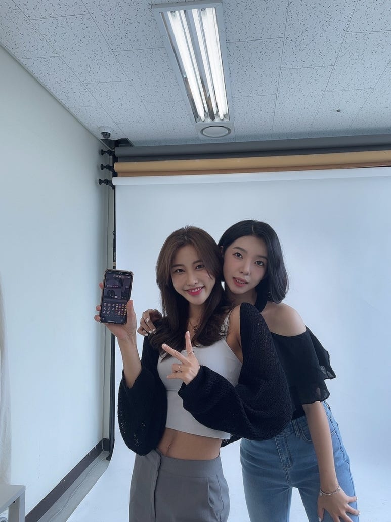 여니스튜디오 이미지