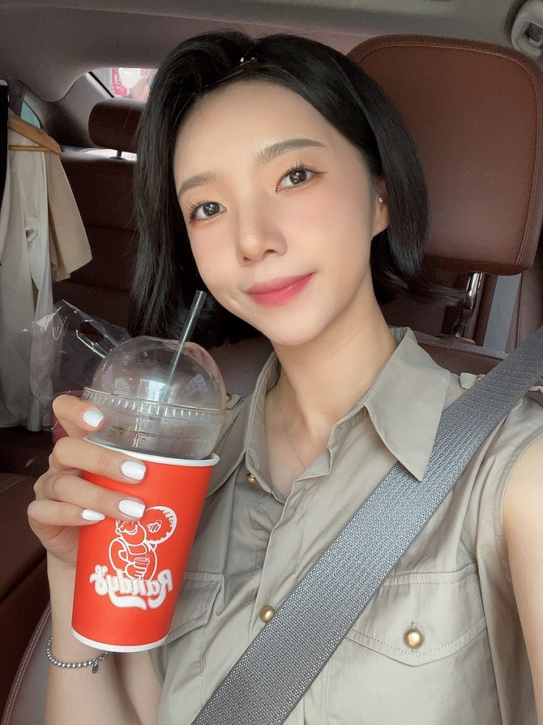 여니스튜디오 이미지