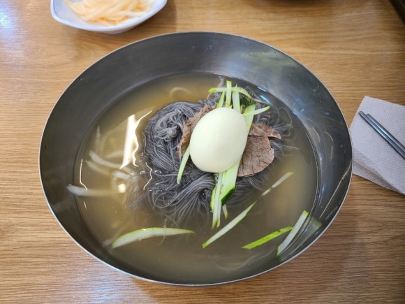 함흥냉면 이미지