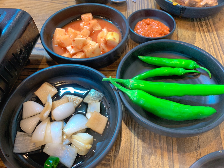 천천만만 감자탕 이미지