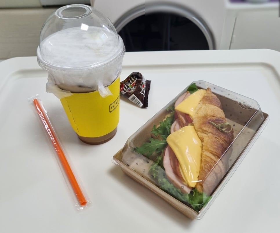관평동카페일이공칠 이미지