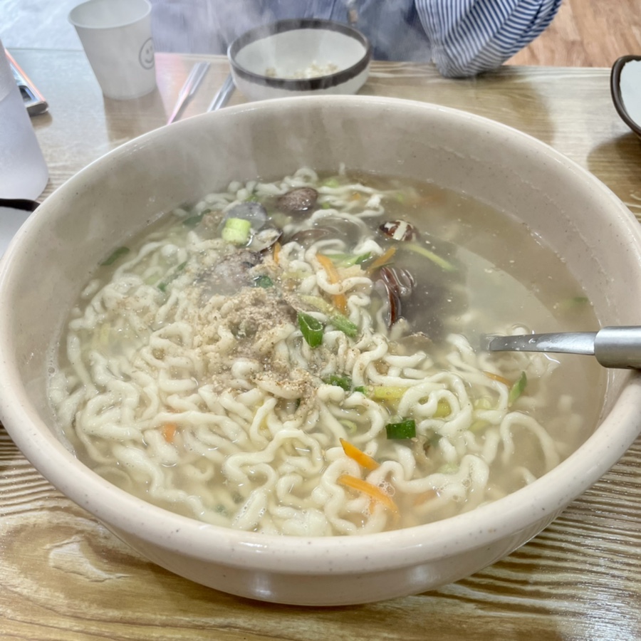 본가통채칼국수 이미지