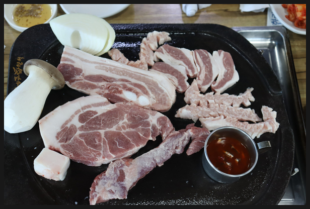한우랑 돼지랑 정육점 이미지