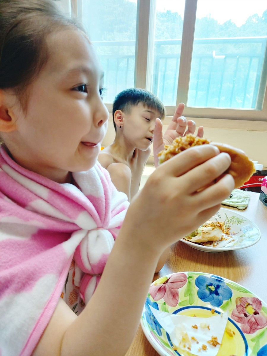 카페일리터앤바 이미지
