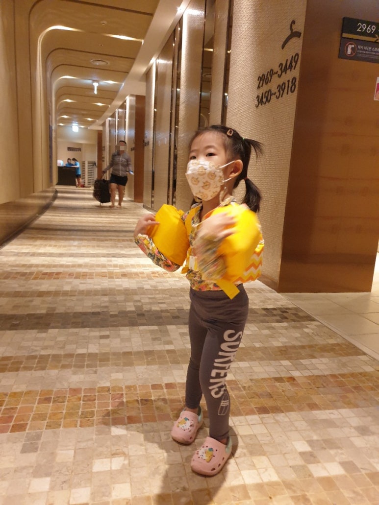 늘어진옷장 이미지