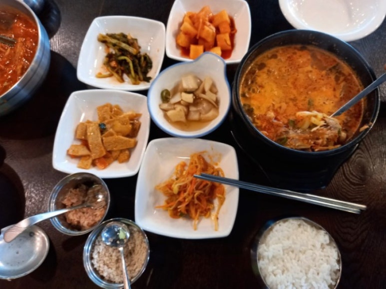 옥이국밥 이미지