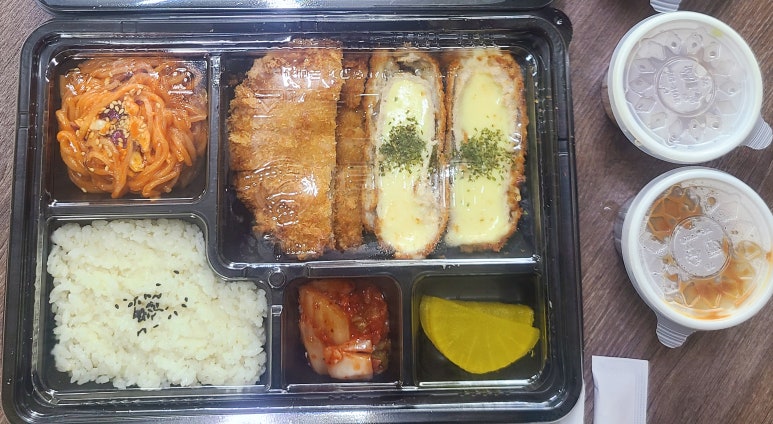 배터지는생돈까스 이미지