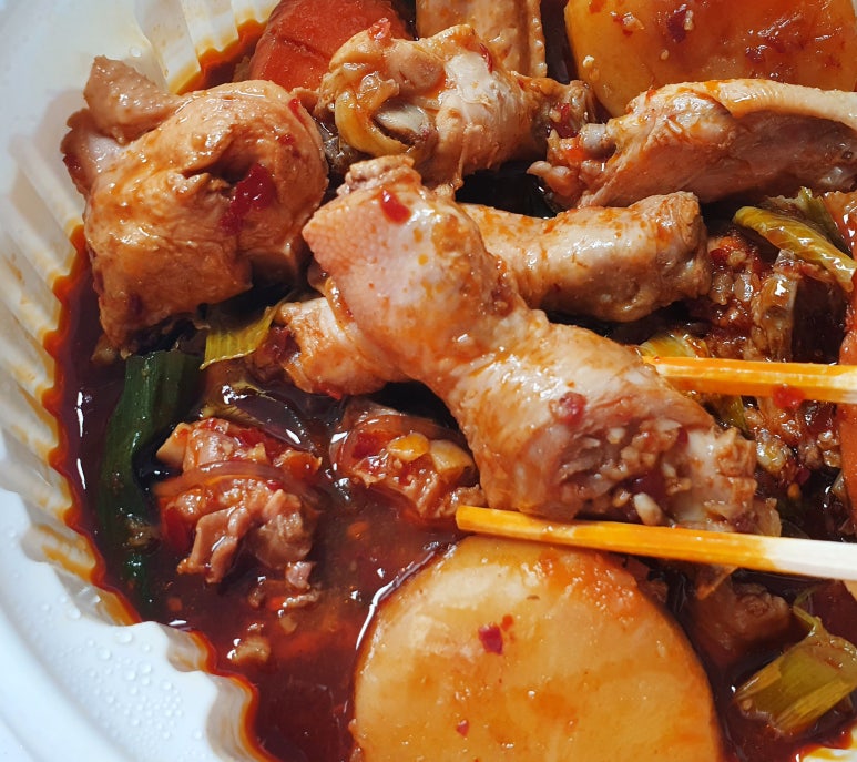 또이스치킨찜닭 이미지