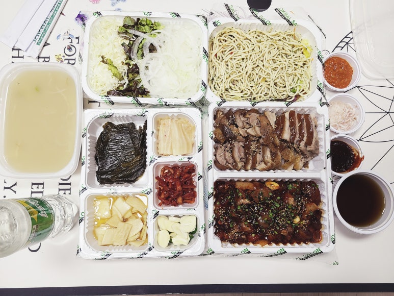 족발쌀롱 이미지