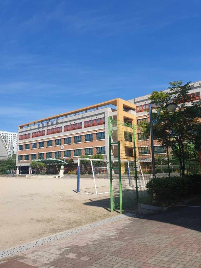 문현중학교 이미지