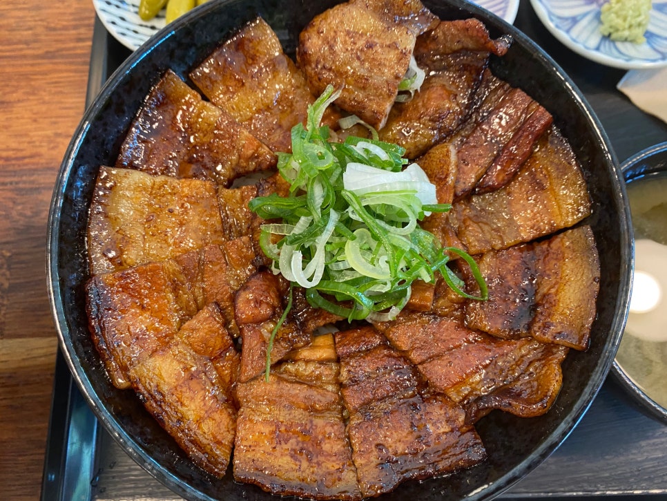 숯불덮밥화리 이미지