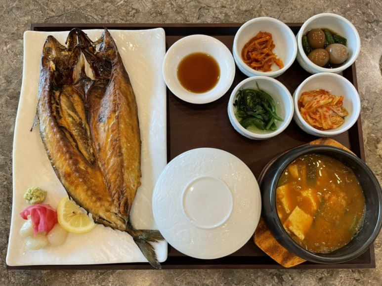 클럽하우스 대식당 이미지
