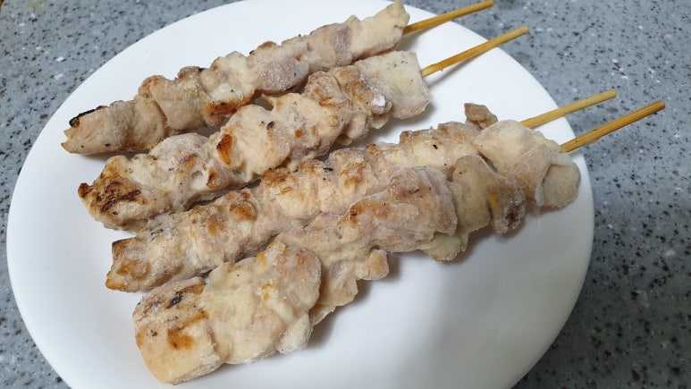 불타는닭꼬치 이미지