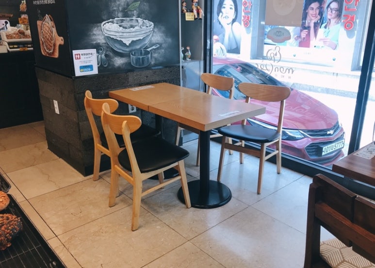 몽뻬르과자점 이미지