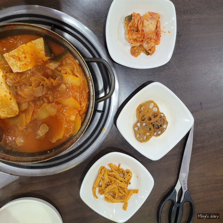 복돼지김치찌개 이미지