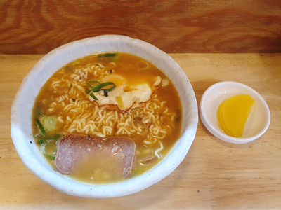 빽찐라면 이미지