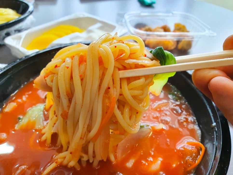 룽타우객잔 이미지