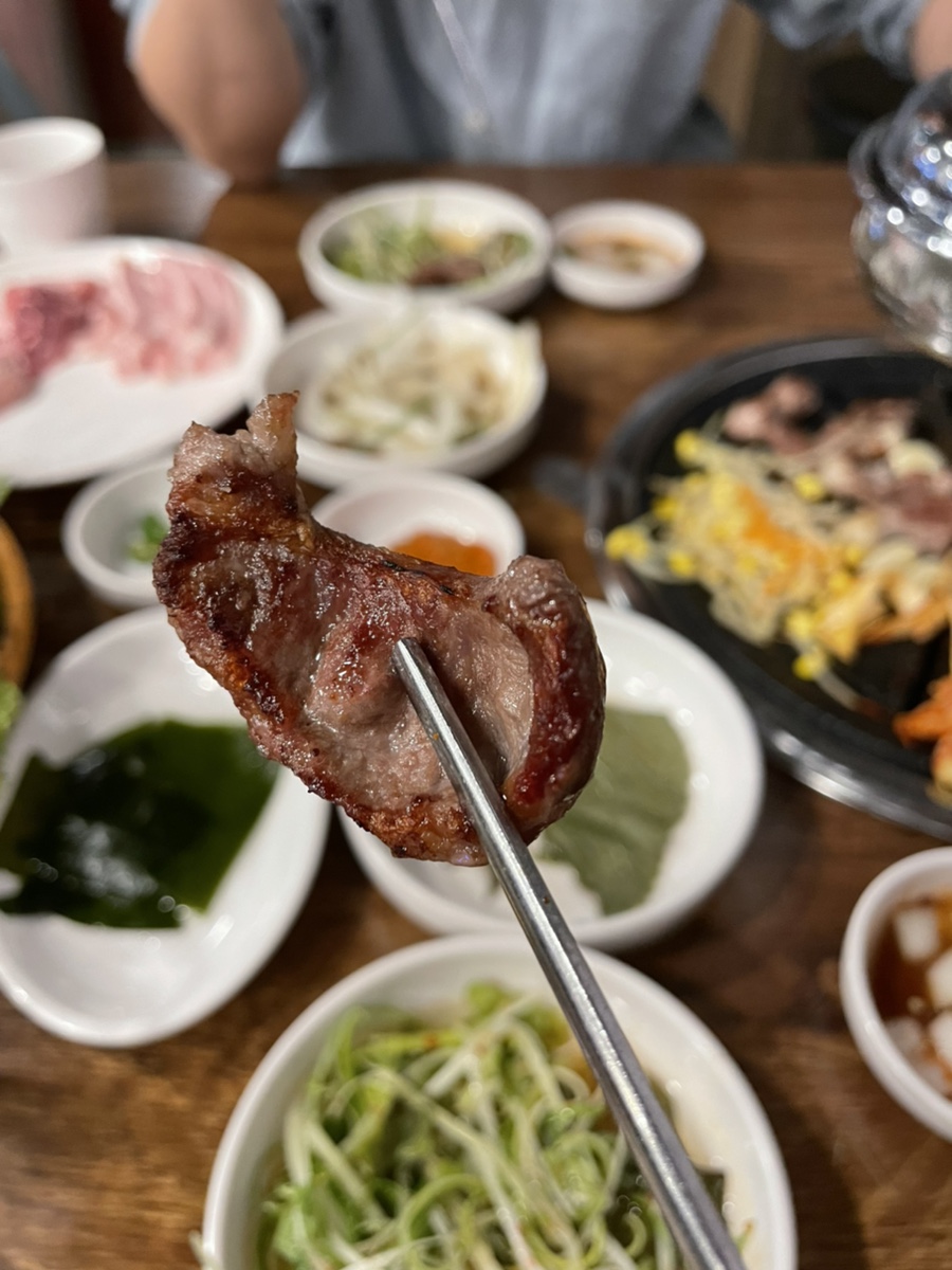 김해본가숯불뒷고기 이미지