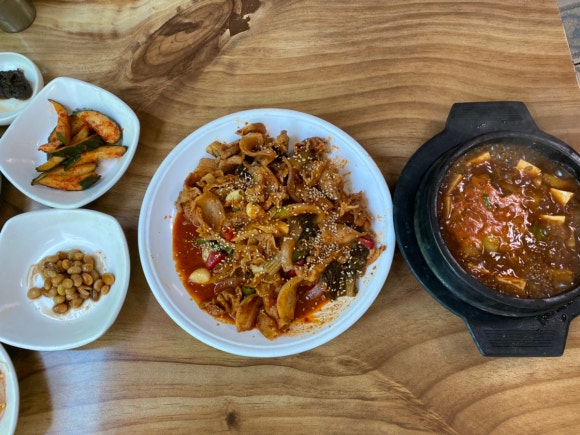 여남횟집 식당 이미지